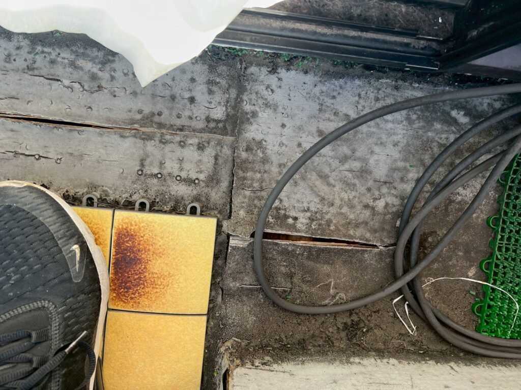 雨漏り修理 既存ベランダ